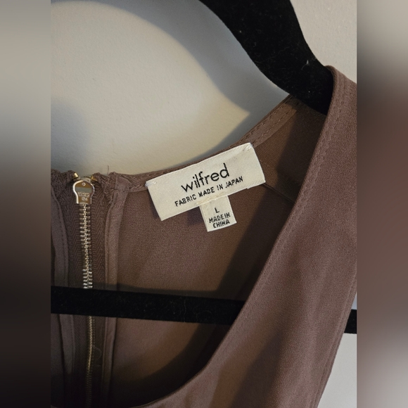 Aritzia Wilfred Sevres Blouse in Largw - Picture 2 of 5